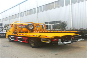 镇海附近拖车救援搭电